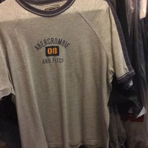 Men’s Abercrombie n Fitch T shirt